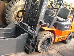 佛山叉車維修：叉車切勿超負(fù)荷作業(yè)！